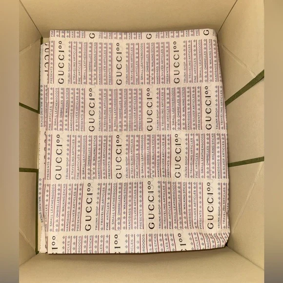 Gucci box 10” long 9” wide 4” tall. Comes with tissue paper and ribbon - Picture 4 of 7